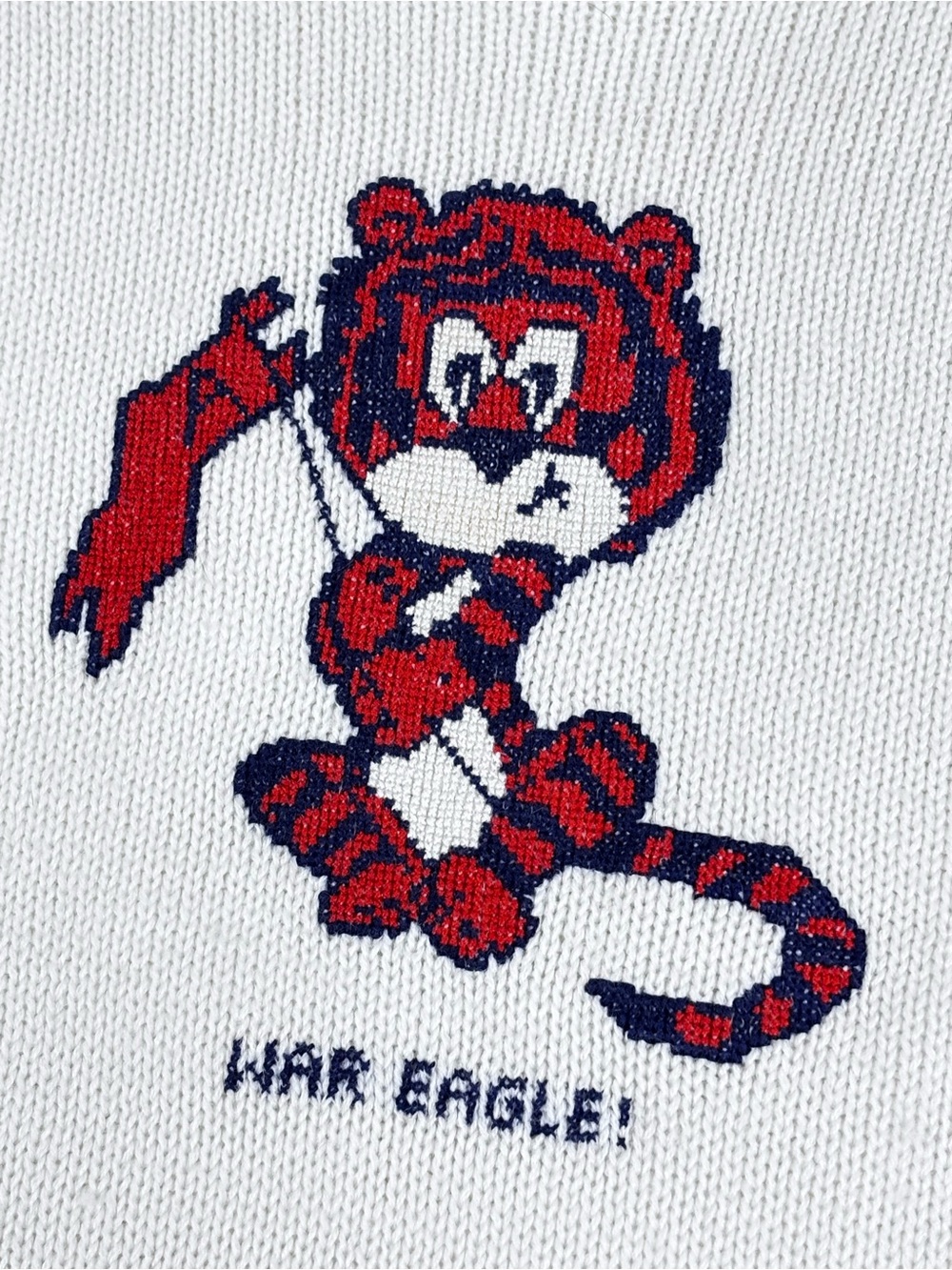 College Football Vintage Auburn Tiger Needlepoint  War Eagle' Sweater Small